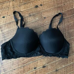 Victoria’s Secret black Lacy 34C lined Demi bra